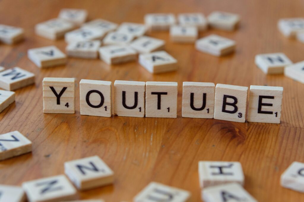 ТОП-10 нейросетей для создания превью для YouTube